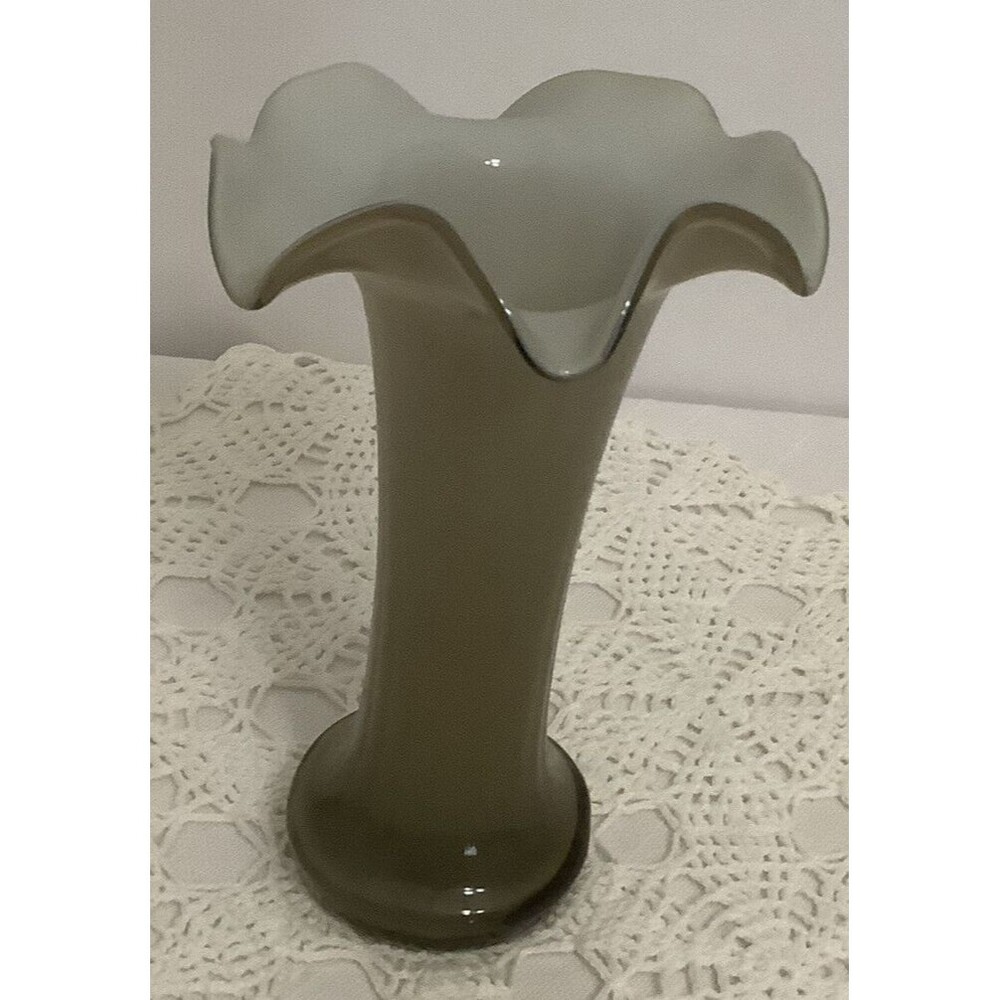 Vintage Vase Hand Blown Cased Art Glass Smoke And White Ruffle Flared Top 7.5”